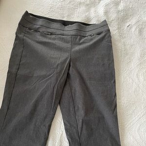 Candies pull on skinny pant XL fits like L